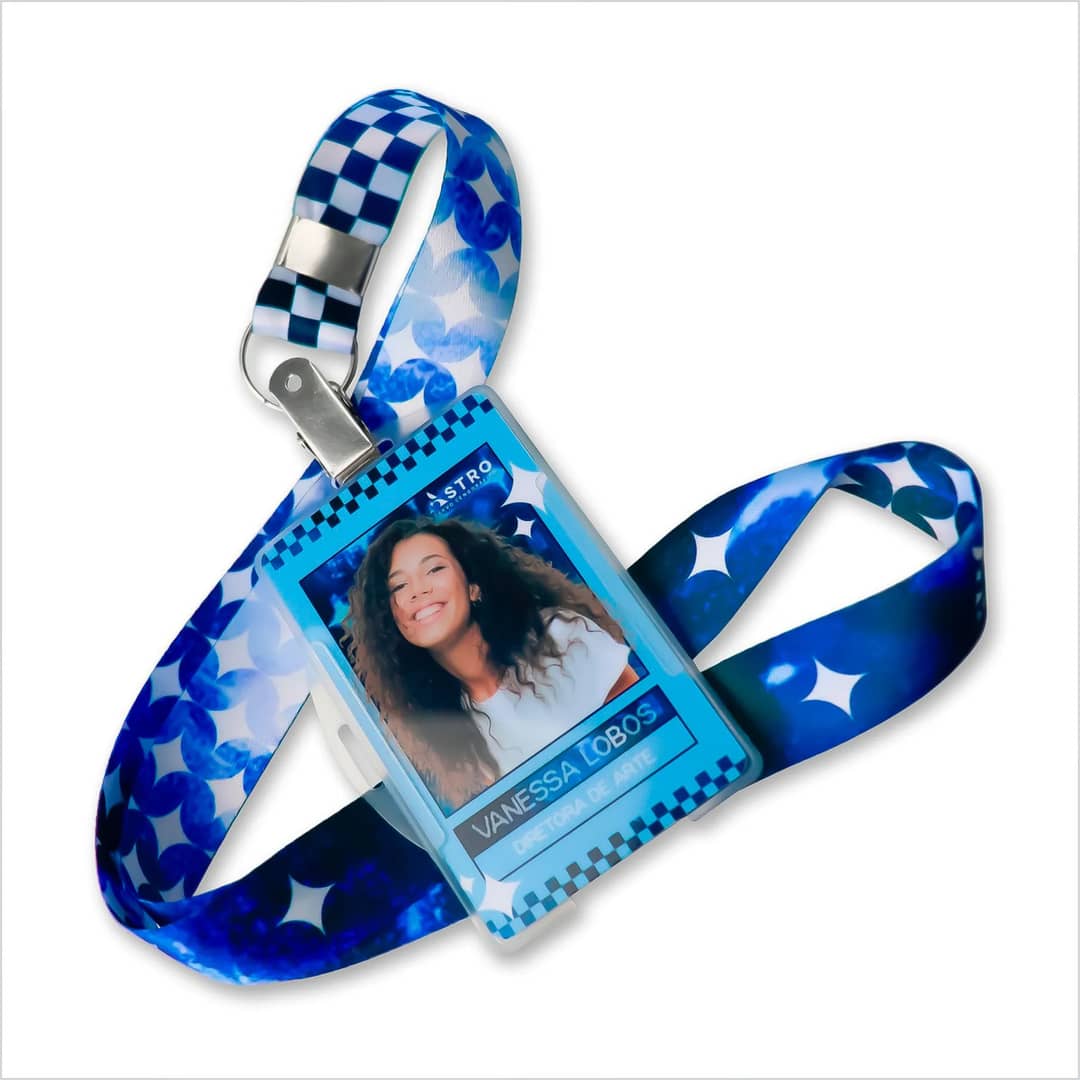 01 Crachá + Cordão Personalizado + Porta Crachá + Arte