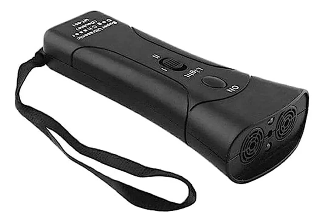 Aparelho Repelente Ultrassônico Anti Latido Para Cachorro Com Led Preto